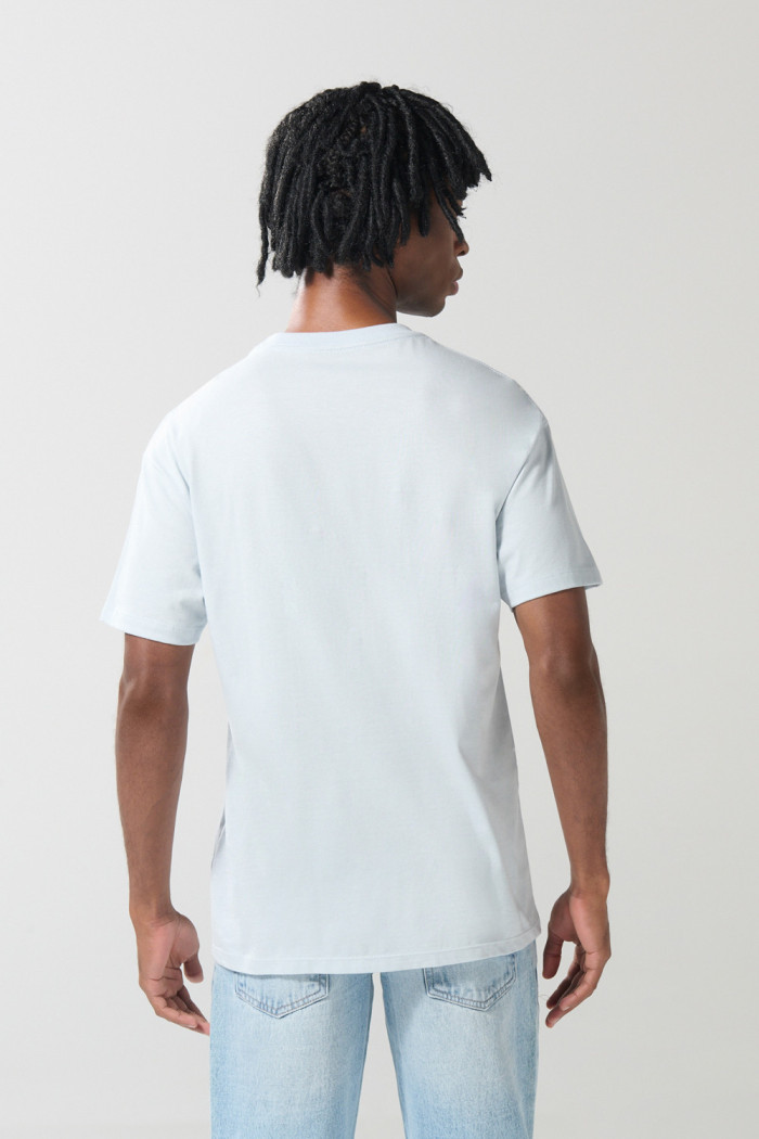Camiseta azul manga corta con arte de Los Picapiedra
