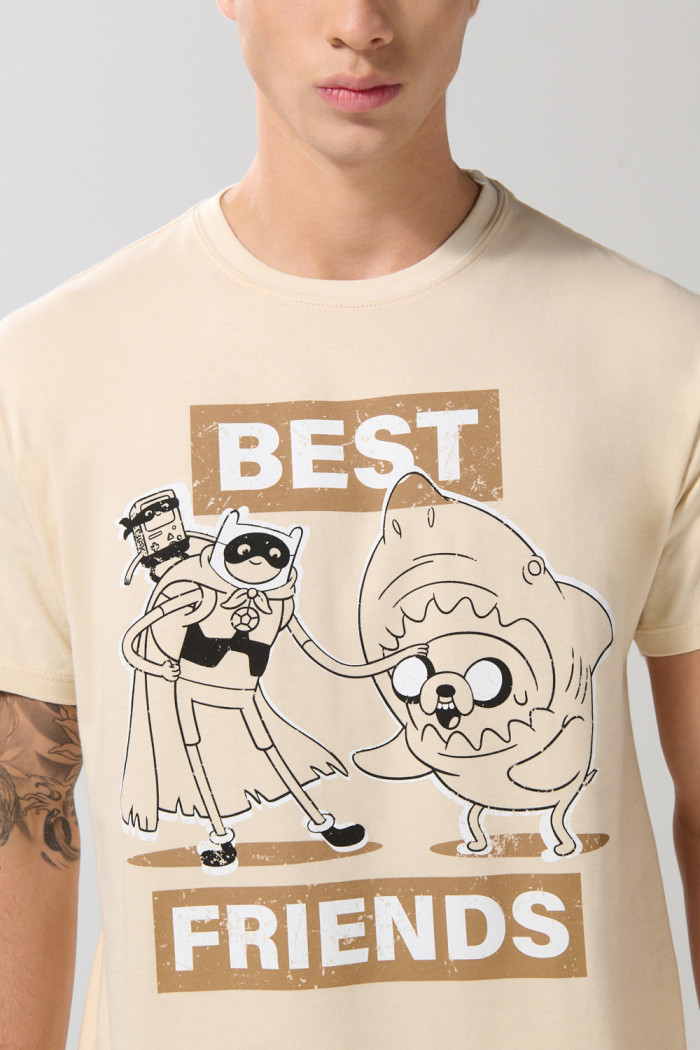 Camiseta kaki clara manga corta con arte de Hora de Aventura
