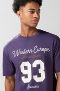 Camiseta morada oscura college con manga corta