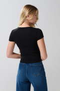 Camiseta acanalada unicolor con cuello redondo