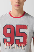 Camiseta gris college manga corta con contrastes rojos