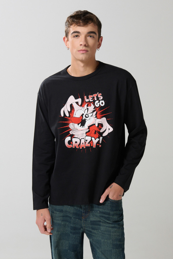 Camiseta negra manga larga con arte de Looney Tunes