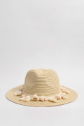 Sombrero crema claro fedora con borlas decorativas