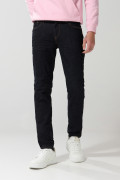 Jean ajustado tipo skinny azul intenso con tiro bajo