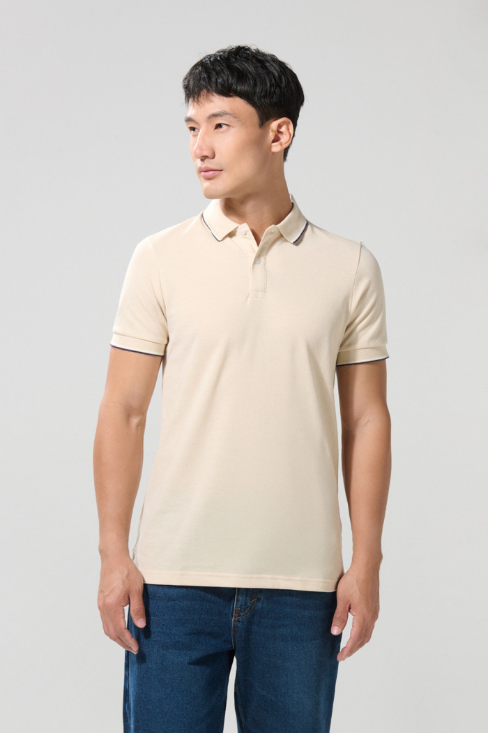 Camiseta unicolor polo manga corta con botones en pechera