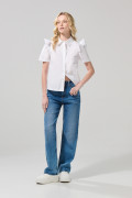 Blusa blanca con manga corta y detalles con golas