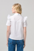 Blusa blanca con manga corta y detalles con golas