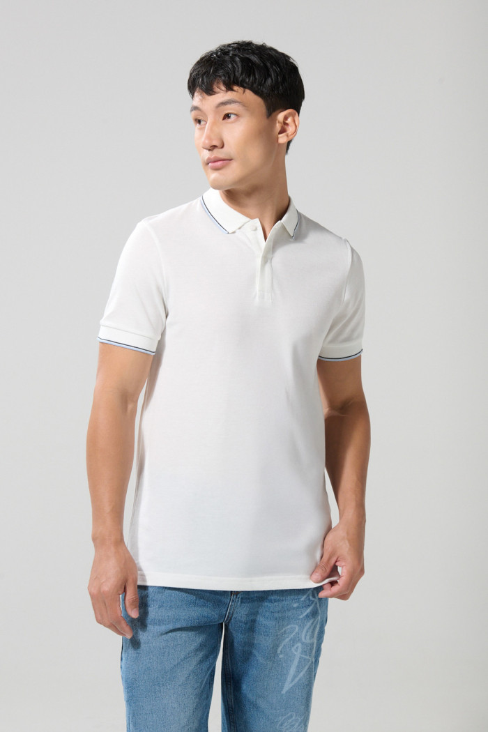 Camiseta unicolor polo con manga corta y doble botón