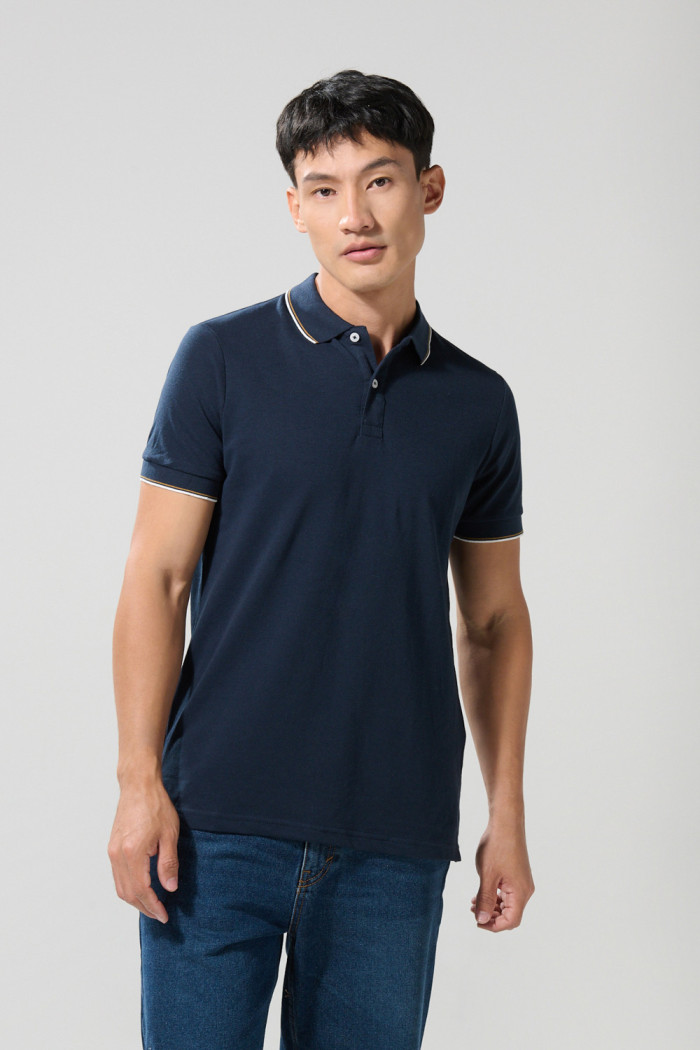 Camiseta unicolor polo con manga corta y doble botón