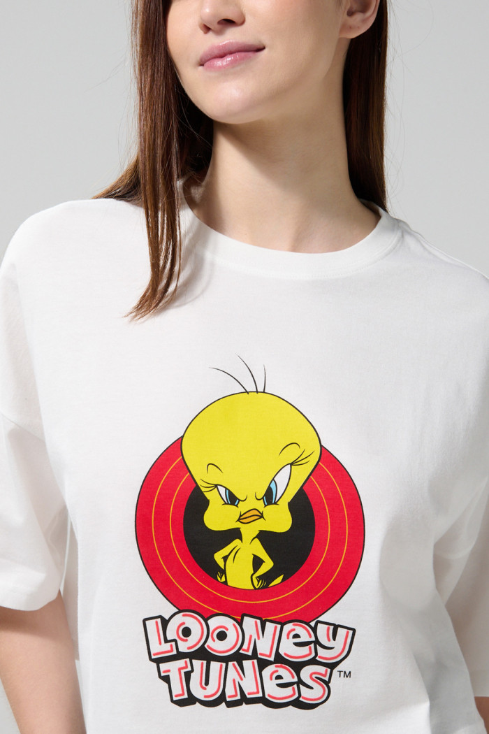 Camiseta crema clara crop top oversize de Looney Tunes