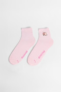 Medias cortas rosadas claras con bordado de Toy Story