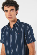 Camisa cuello sport collar unicolor a rayas con manga corta