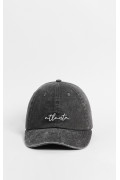 Gorra negra lavada con bordado "Atlanta".