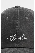 Gorra negra lavada con bordado "Atlanta".