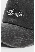 Gorra negra lavada con bordado "Atlanta".
