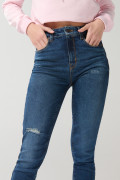 Jean jegging con tiro súper alto azul oscuro y rotos