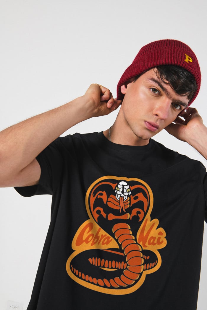 Camiseta de Karate Kid oversize unicolor con manga corta