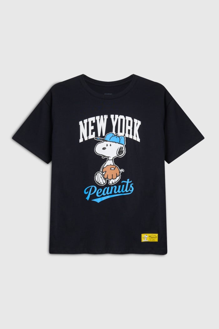 Camiseta manga corta color azul oscuro en algodón con arte de Snoopy en frente