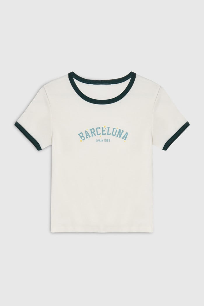 Camiseta unicolor college cuello redondo con contrastes