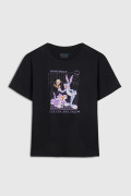 Camiseta negra con manga corta y diseño de Looney Tunes