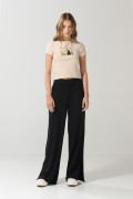 Pantalón palazzo negro tiro alto bota recta con abertura