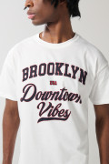 Camiseta college de Brooklyn crema manga corta