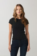 Camiseta ajustada unicolor con texturas y cuello redondo