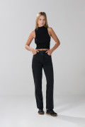 Jean tiro alto 90´S gris intenso con bota recta y bolsillos