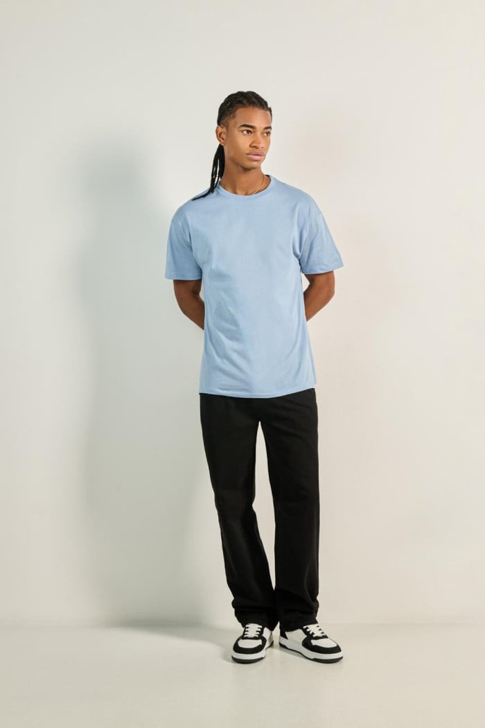 Camiseta manga corta unicolor con para hombre cuello redondo básica.