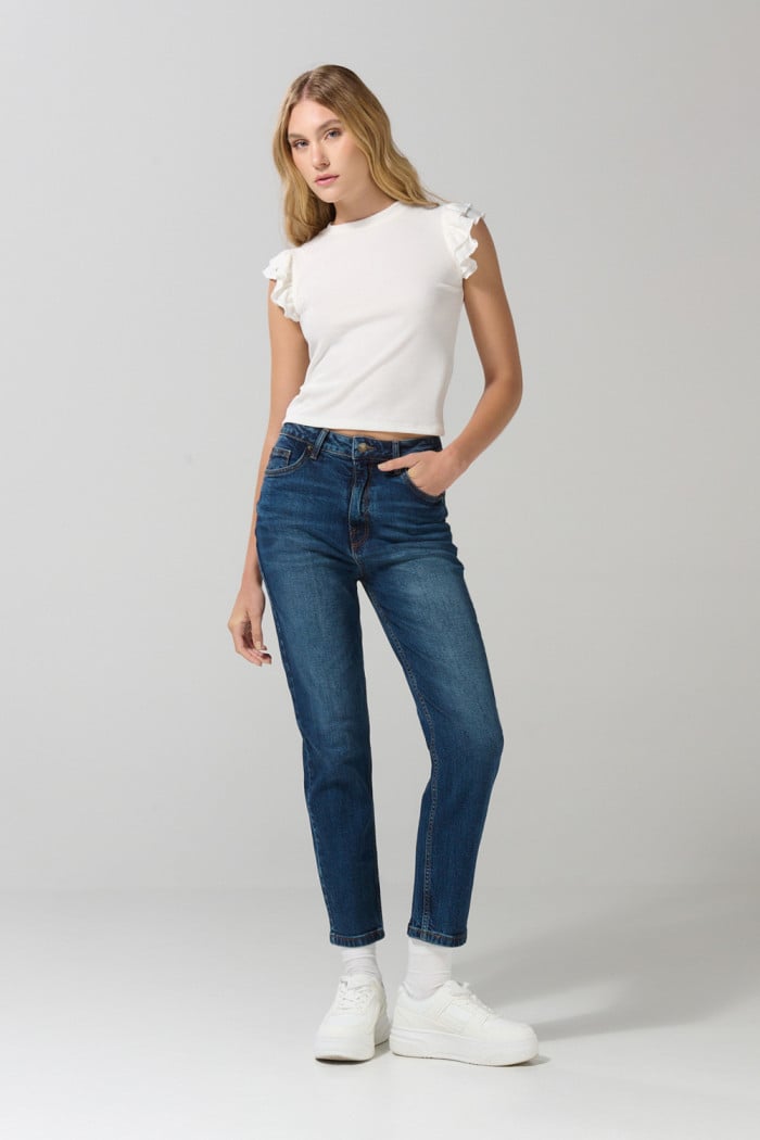 Jean mom con tiro súper alto azul oscuro y bota recta