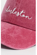 Gorra roja lavada con bordado "Charleston".