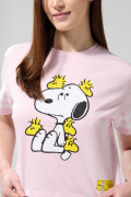 Camiseta para mujer manga corta unicolor, crop top cuello redondo, estampado en frente de Snoopy.