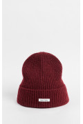 Gorro unicolor tejido con marquilla en frente