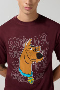 Camiseta roja manga corta con arte de Scooby-Doo