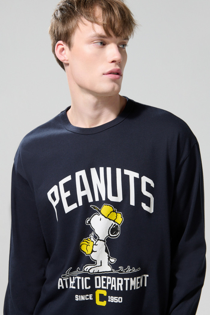 Camiseta azul intensa manga larga con arte de Snoopy