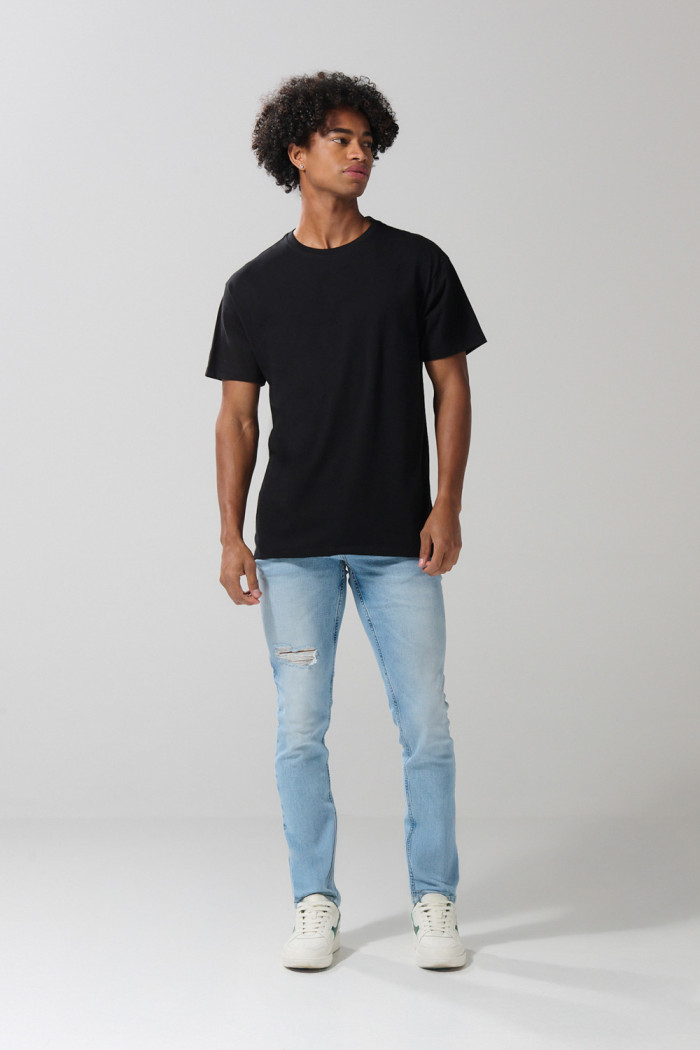 Camiseta unicolor en algodón con cuello redondo