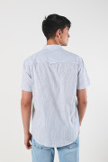 Camisa cuello nerú blanca con rayas y manga corta