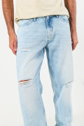 Jean tiro bajo 90´S azul con rotos en frente y bota recta