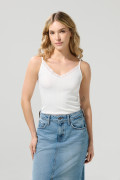 Camiseta crema clara con encaje en escote V