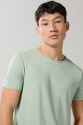 Camiseta ajustada en viscosa unicolor con cuello redondo