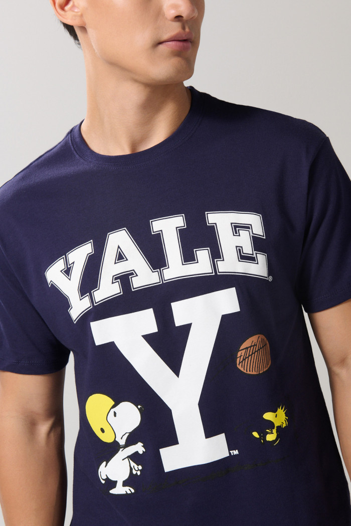 Camiseta unicolor cuello redondo de Snoopy & Yale
