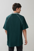Camiseta polo unicolor con diseño college oversize