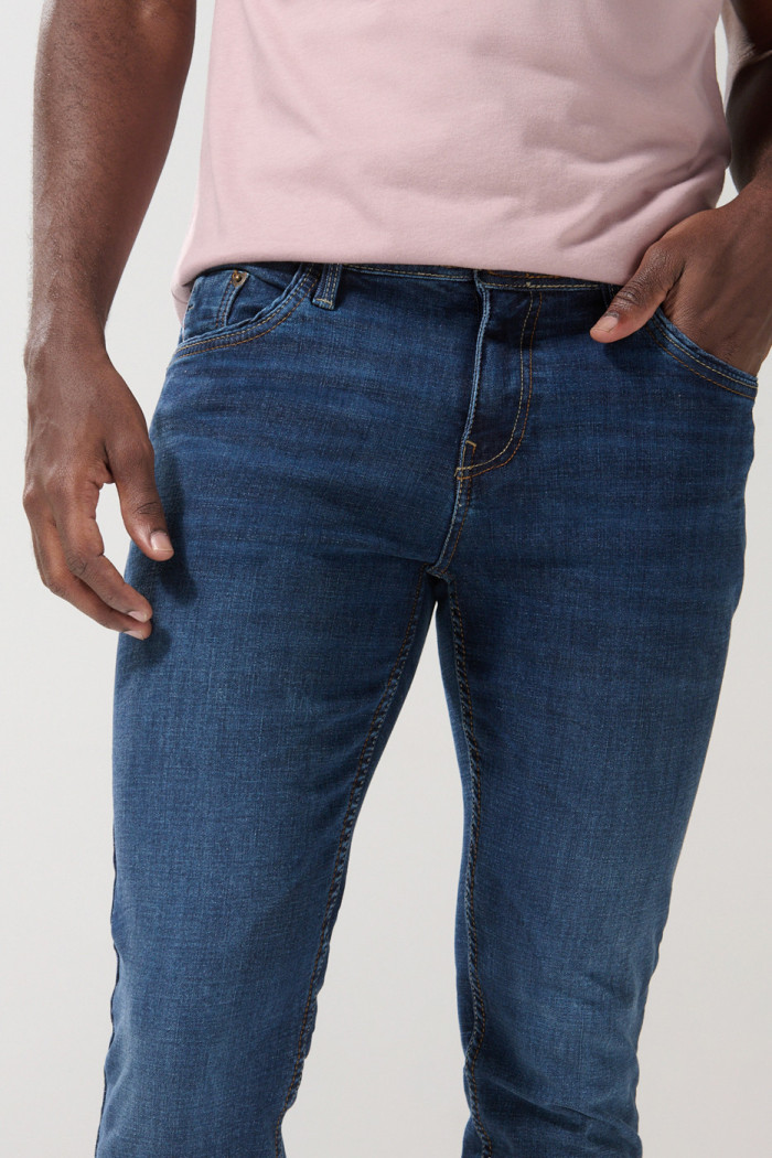 Jean tiro bajo skinny azul con ajuste ceñido y cremallera