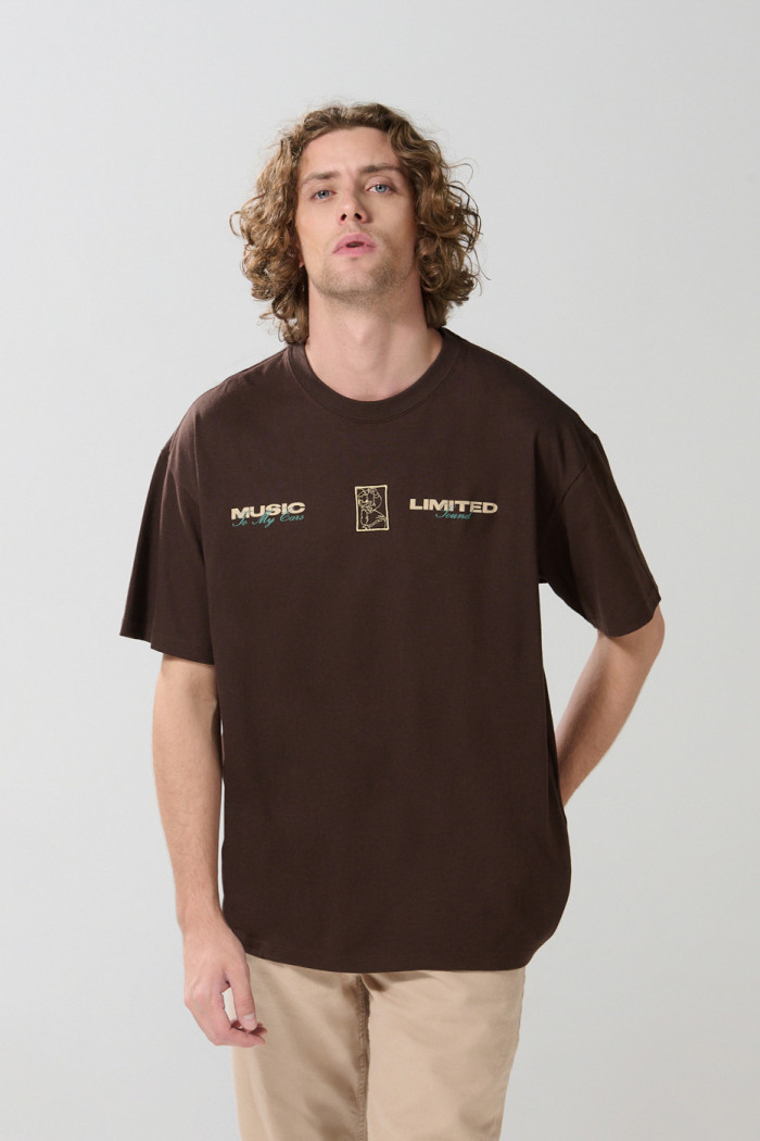 Camiseta oversize café de Mickey and Friends manga corta