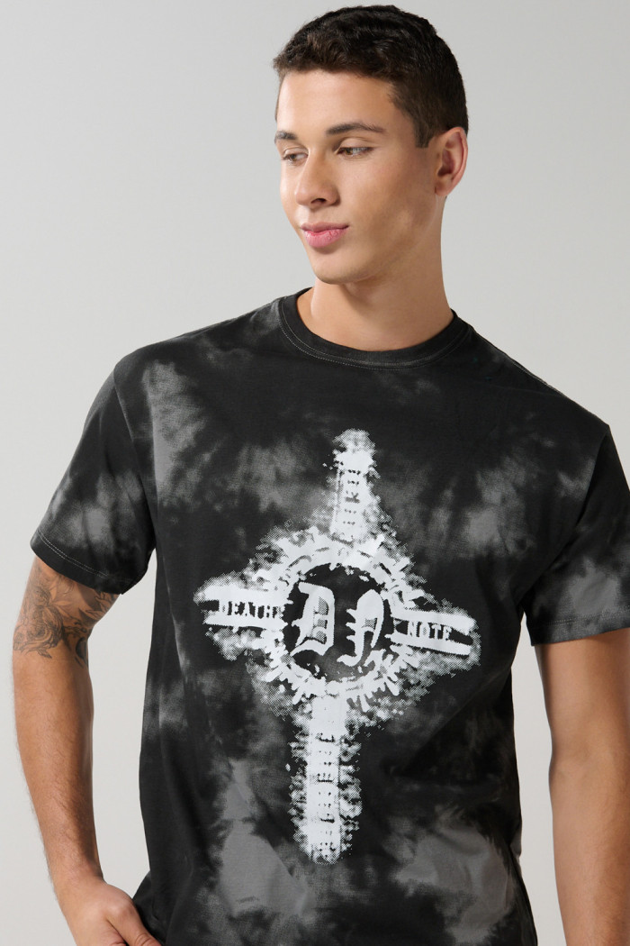 Camiseta gris tie dye manga corta con diseño de Death Note
