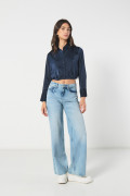 Blusa crop top unicolor con prenses y manga larga