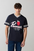 Camiseta oversize azul cuello V con diseño de Snoopy