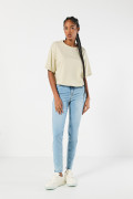 Jean súper tiro alto jegging azul ajustado con bolsillos