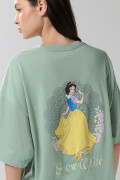 Camiseta oversize verde manga corta de Blanca Nieves
