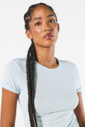 Camiseta unicolor manga corta con doblez en puños